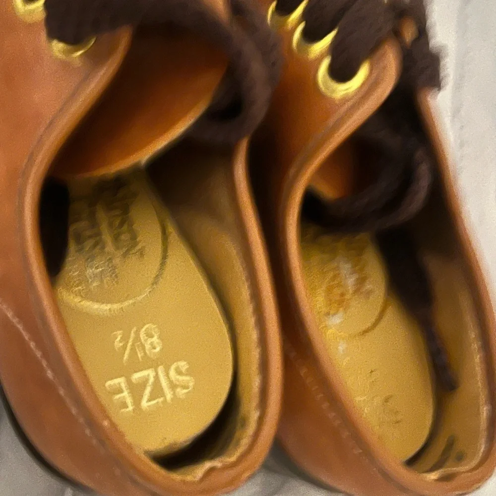Robinson Crusoe Leather Shoes Sz 8 1/2
